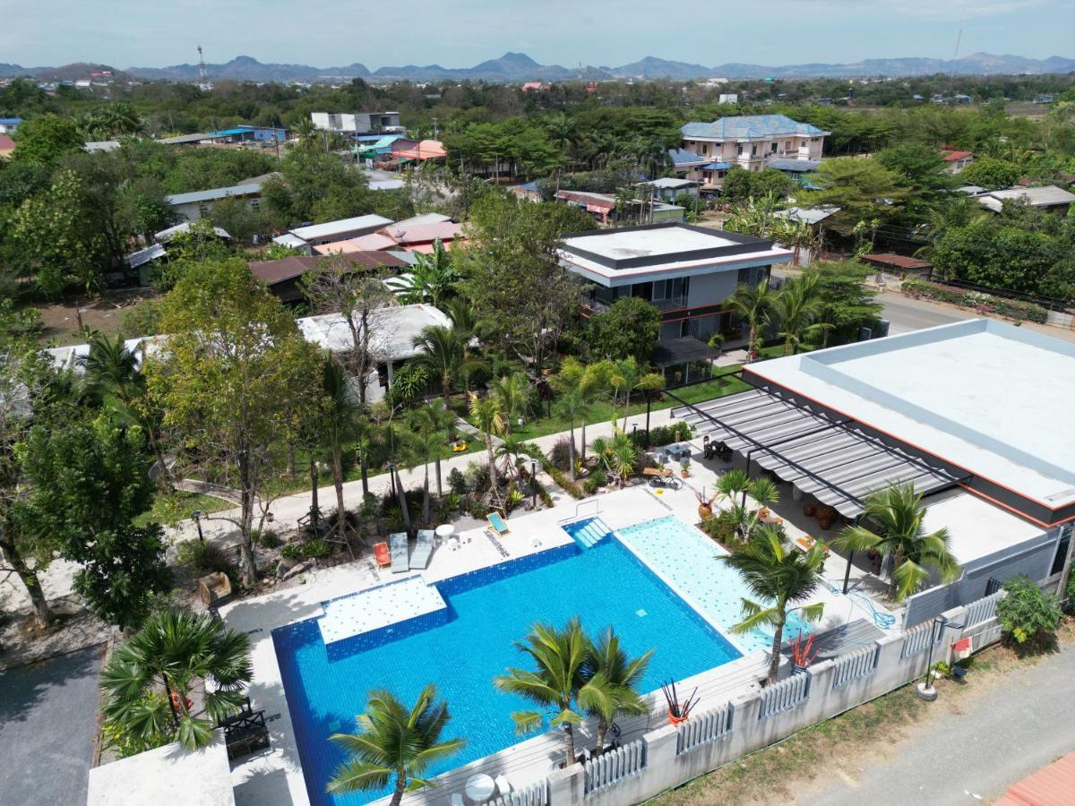 Sunset Resorts And Bar Ban Nong Chaeng  Buitenkant foto